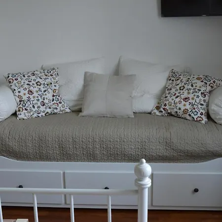Bed & Breakfast Cyparus *